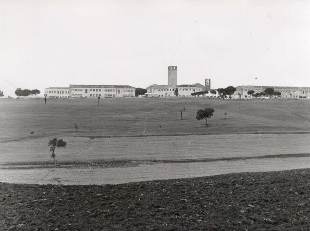 Vista di Pomezia dalla pianura pontina, Fotografia, 1939,